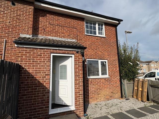 1 bed Detached for rent in Hull. From Urban Property - Hull