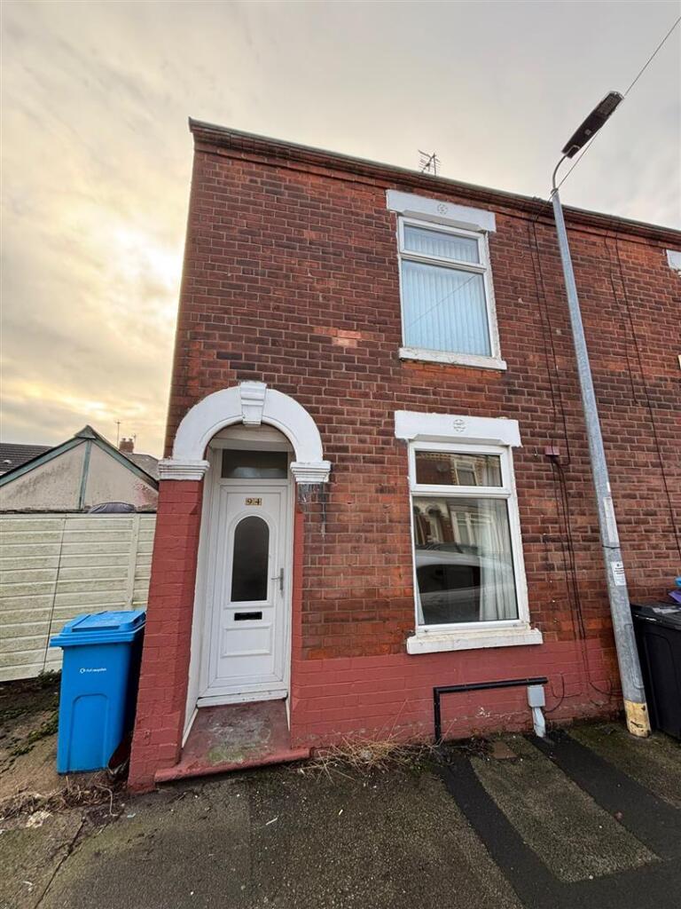 2 bed End of Terrace for rent in Hull. From Urban Property - Hull
