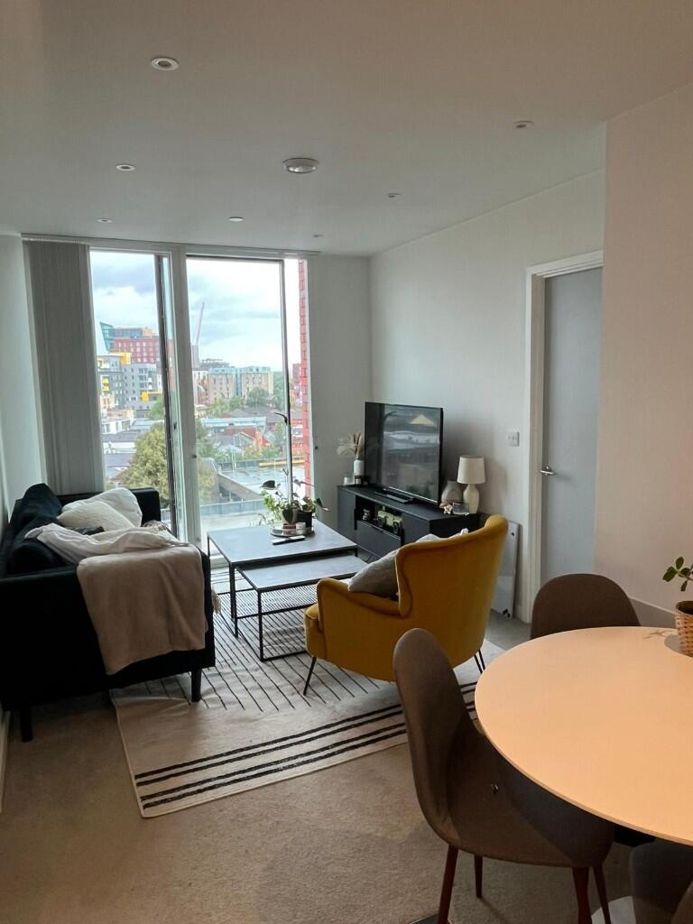 2 bed Apartment for rent in Manchester. From urbanbubble - Manchester