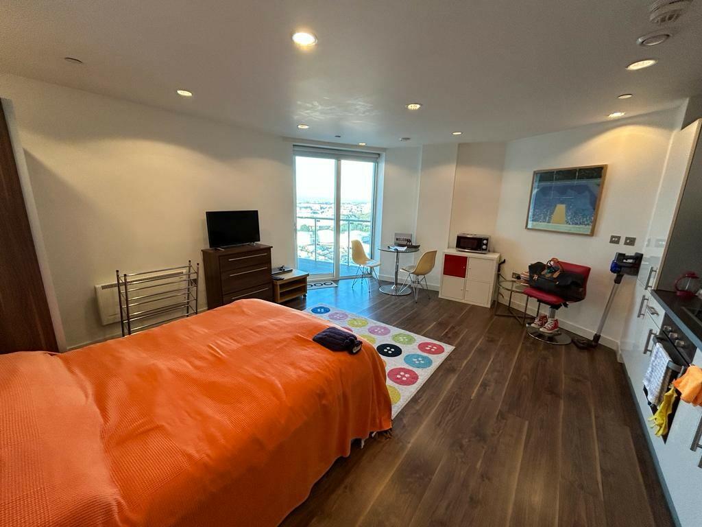 4 bed Apartment for rent in Salford. From urbanbubble - Manchester 4 bed Apartment for rent in Salford. From urbanbubble - Manchester