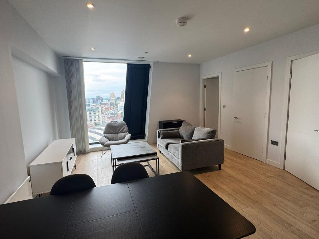 3 bed Apartment for rent in Manchester. From urbanbubble - Manchester