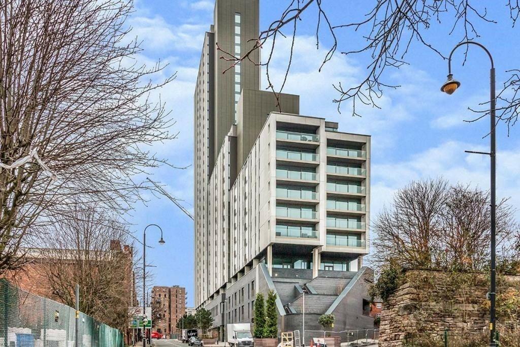 4 bed Car Parking for rent in Manchester. From urbanbubble - Manchester