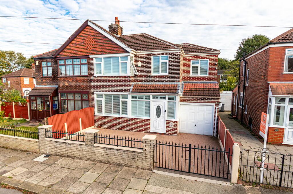 4 bed Semi Detached for rent in Manchester. From VitalSpace - South Manchester