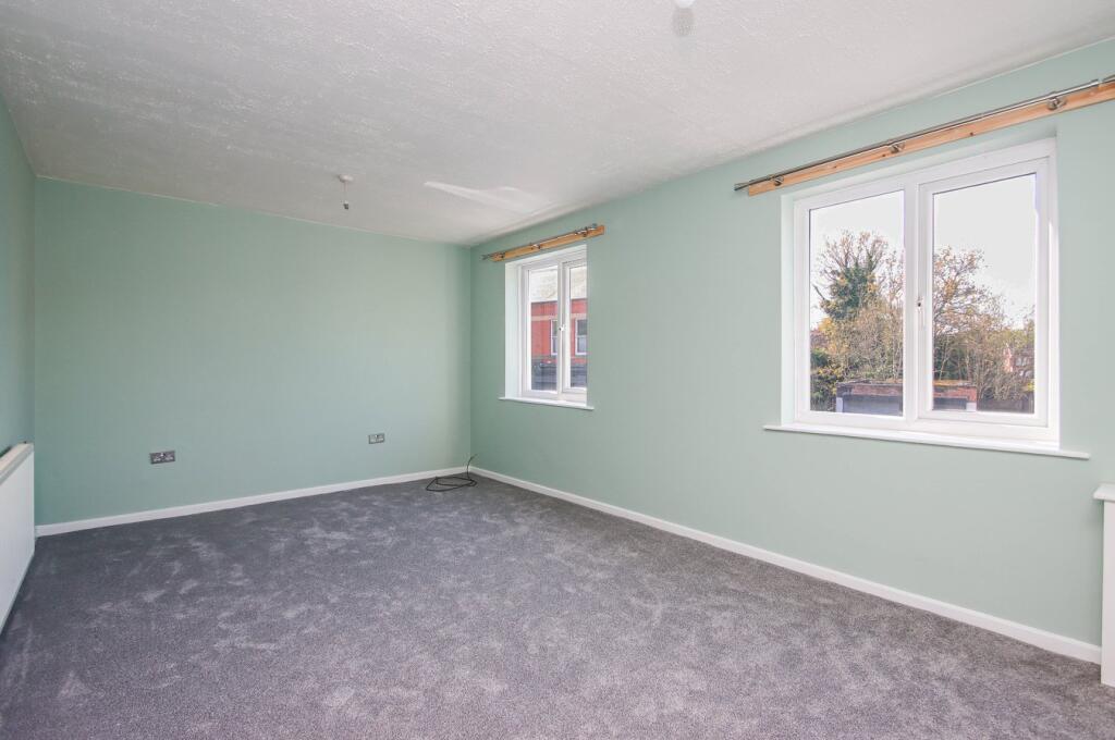 3 bed Apartment for rent in Manchester. From VitalSpace - South Manchester