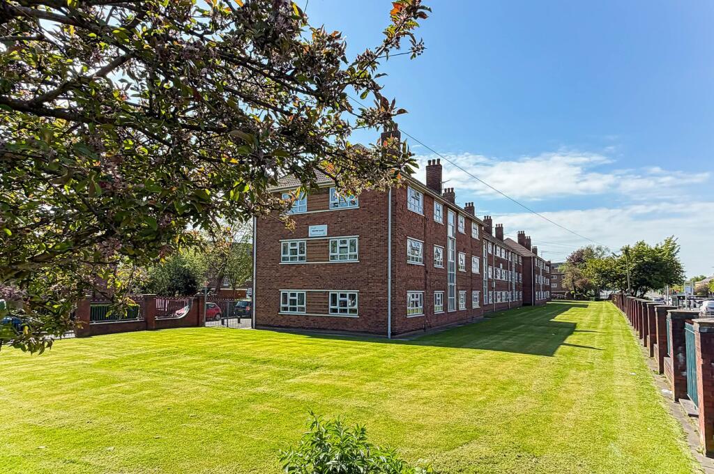 2 bed 1st Floor Flat for rent in Stretford. From VitalSpace - South Manchester