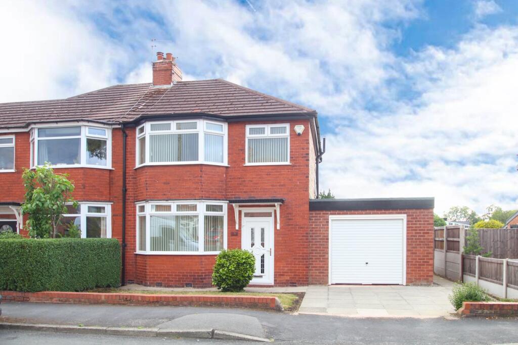 3 bed Semi Detached for rent in Urmston. From VitalSpace - South Manchester 3 bed Semi Detached for rent in Urmston. From VitalSpace - South Manchester