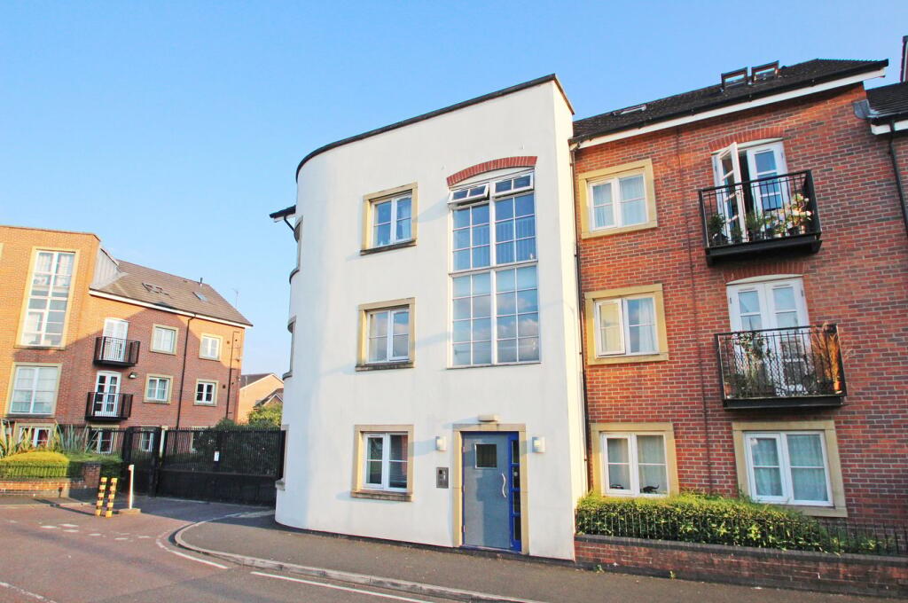 1 bed Apartment for rent in Manchester. From VitalSpace - South Manchester