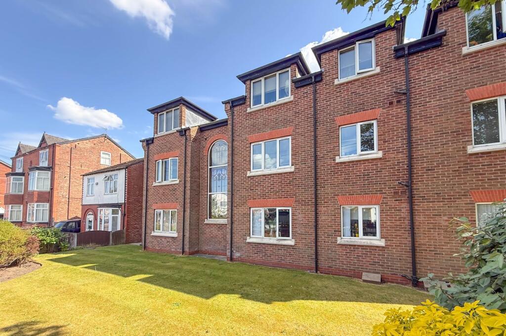2 bed Apartment for rent in Urmston. From VitalSpace - South Manchester 2 bed Apartment for rent in Urmston. From VitalSpace - South Manchester