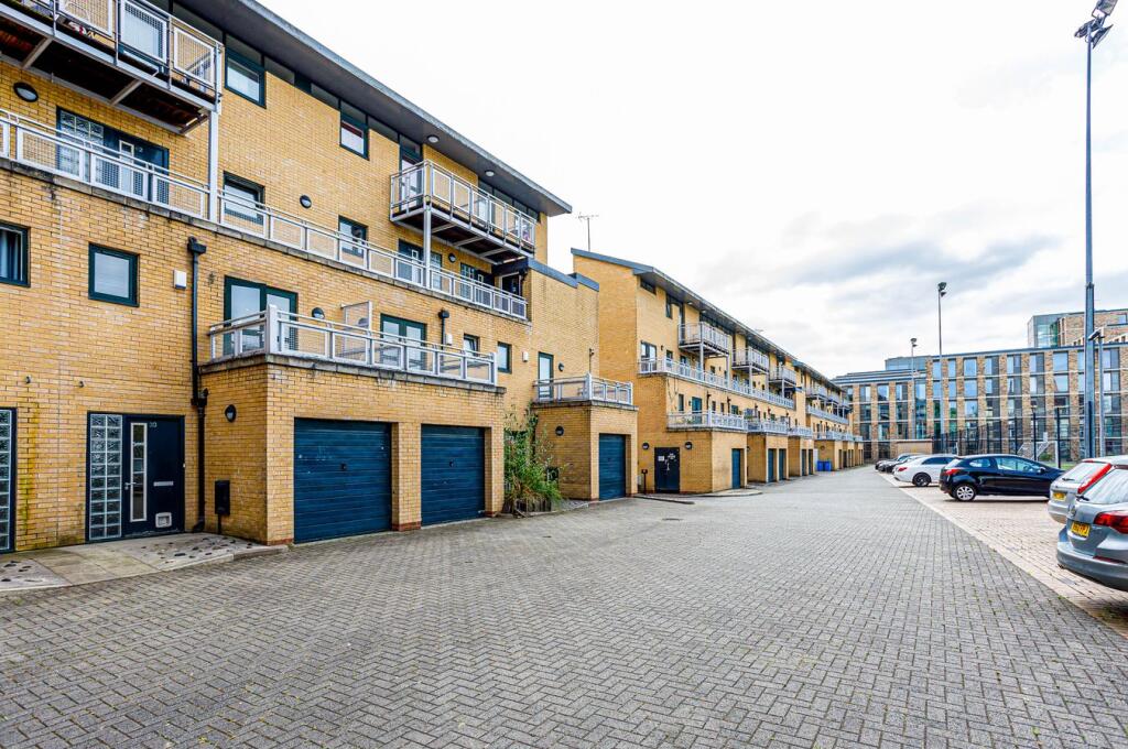2 bed Apartment for rent in Manchester. From VitalSpace - South Manchester