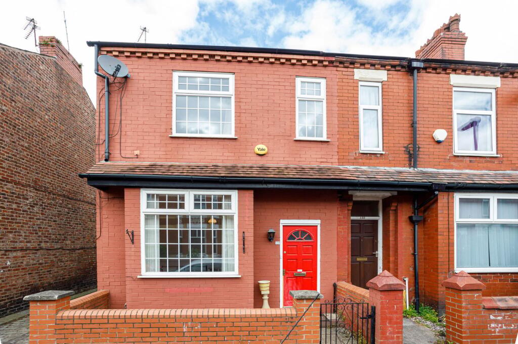3 bed End of Terrace for rent in Stockport. From VitalSpace - South Manchester 3 bed End of Terrace for rent in Stockport. From VitalSpace - South Manchester