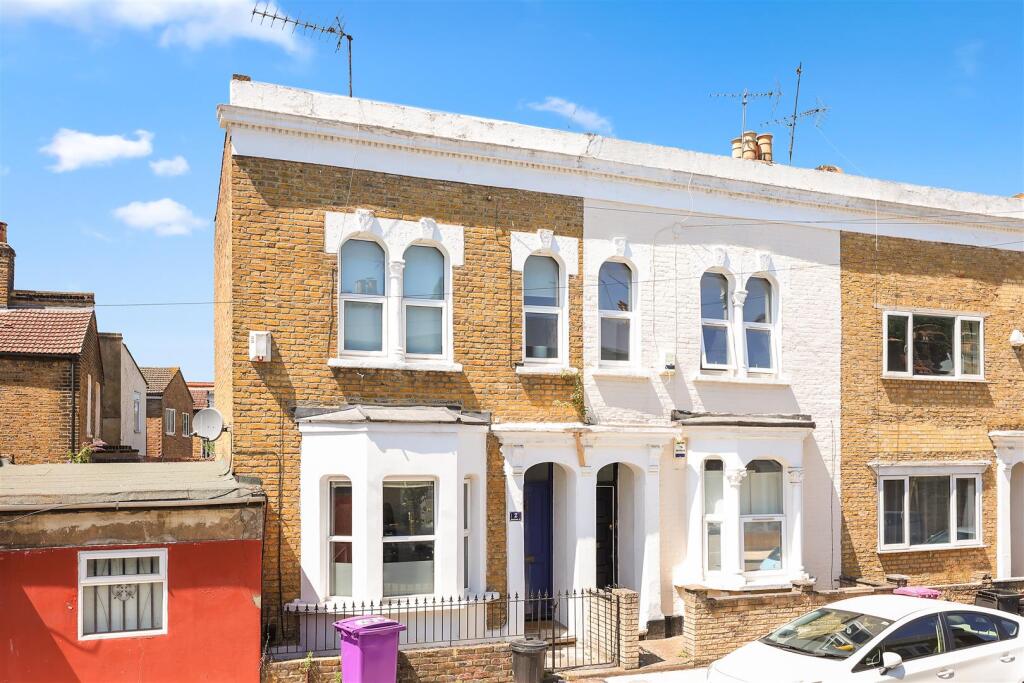 4 bed End of Terrace for rent in Bow. From W J Meade - Mile End & Bow