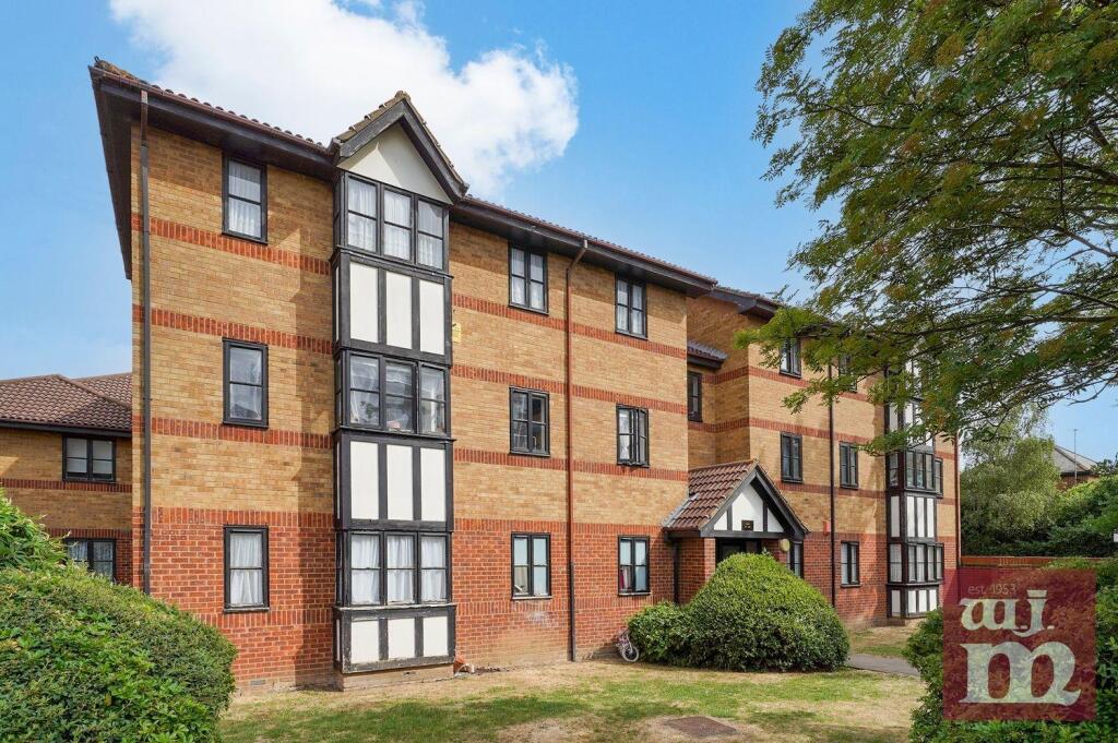 1 bed 1st Floor Flat for rent in Hampstead. From W J Meade - Mile End & Bow