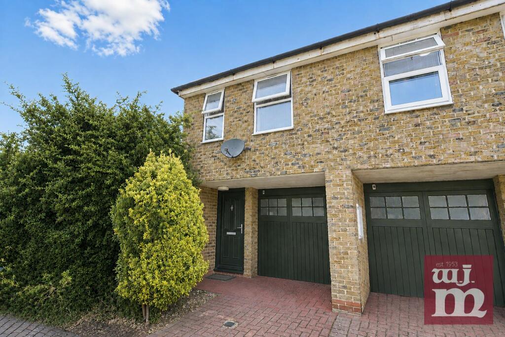 2 bed End of Terrace for rent in Stratford. From W J Meade - Mile End & Bow