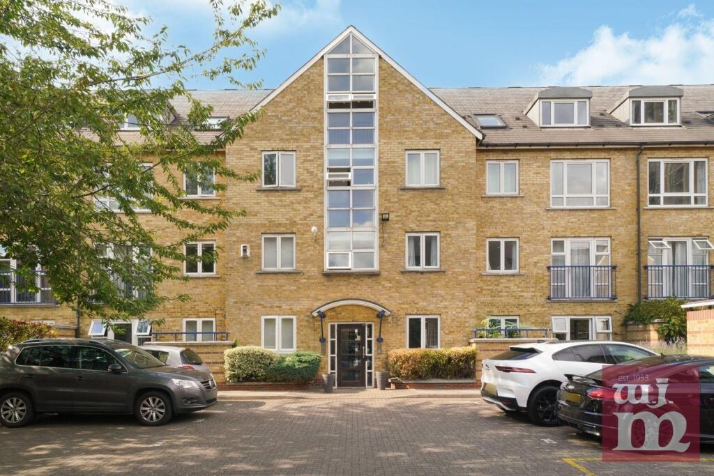 2 bed 1st Floor Flat for rent in Bow. From W J Meade - Mile End & Bow