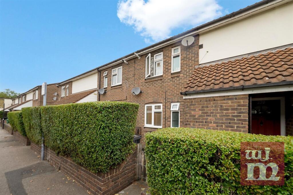 1 bed 1st Floor Flat for rent in Stratford. From W J Meade - Mile End & Bow 1 bed 1st Floor Flat for rent in Stratford. From W J Meade - Mile End & Bow