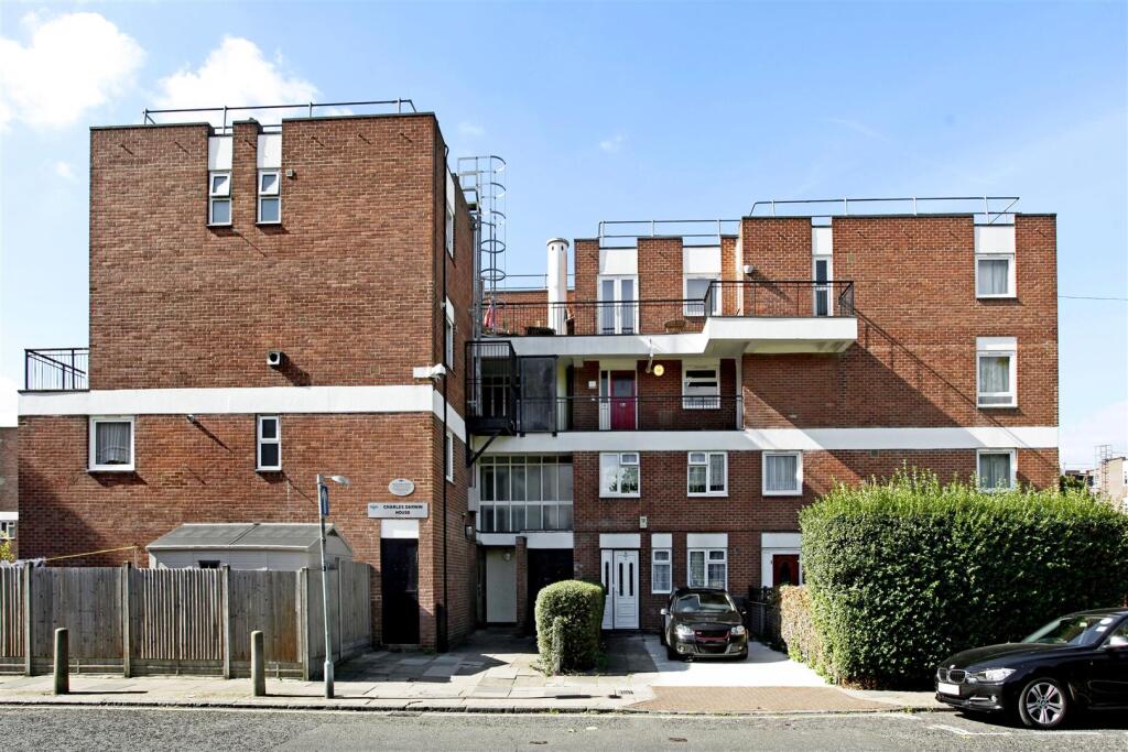2 bed 1st Floor Flat for rent in Bethnal Green. From W J Meade - Mile End & Bow 2 bed 1st Floor Flat for rent in Bethnal Green. From W J Meade - Mile End & Bow