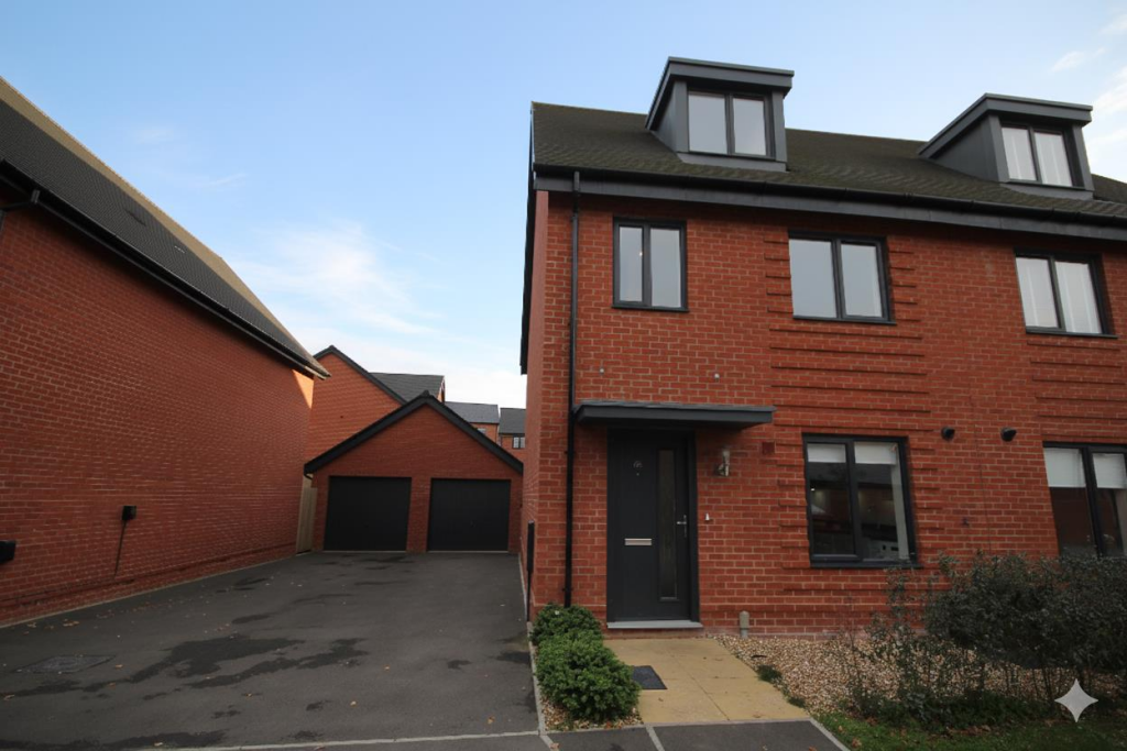 3 bed Semi Detached for rent in Fareham. From Walker & Waterer - Whiteley