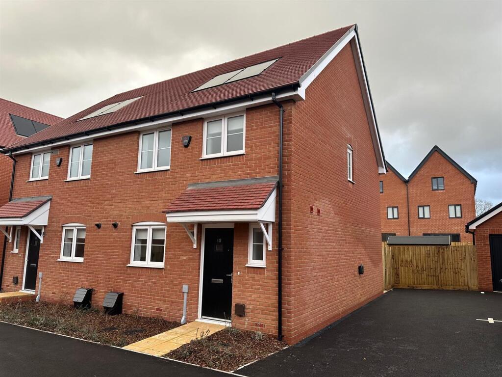 3 bed Semi Detached for rent in Fareham. From Walker & Waterer - Whiteley