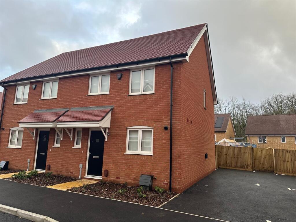 3 bed Semi Detached for rent in Fareham. From Walker & Waterer - Whiteley