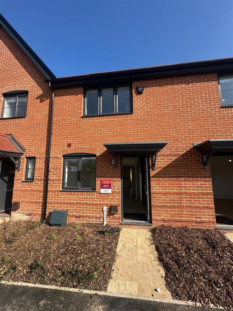 2 bed Mid Terraced House for rent in . From Walker & Waterer - Whiteley 2 bed Mid Terraced House for rent in . From Walker & Waterer - Whiteley