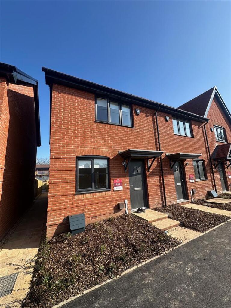 2 bed End of Terrace for rent in . From Walker & Waterer - Whiteley 2 bed End of Terrace for rent in . From Walker & Waterer - Whiteley