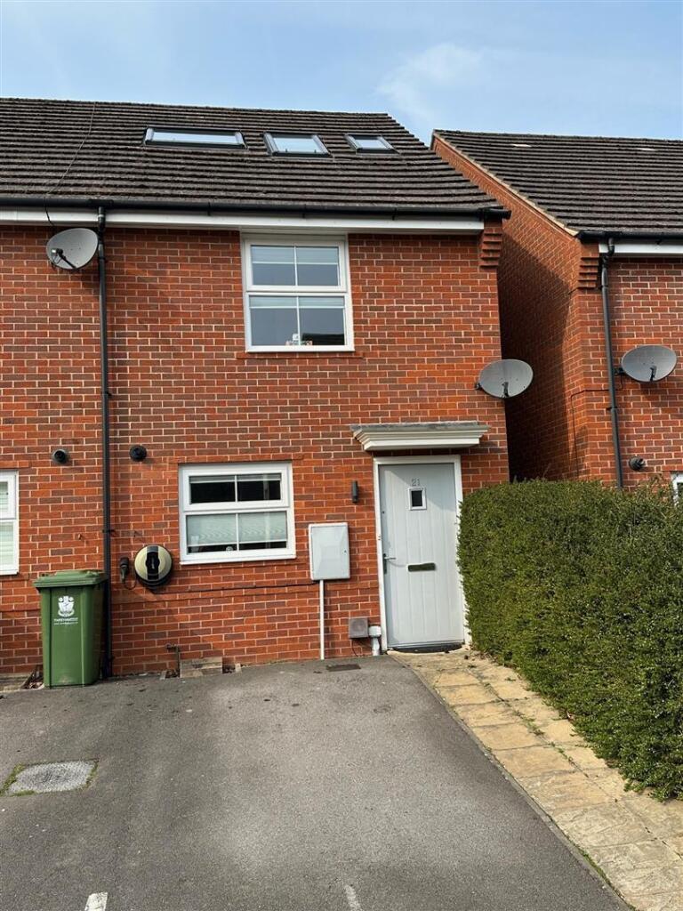 3 bed Mid Terraced House for rent in Segensworth. From Walker & Waterer - Whiteley