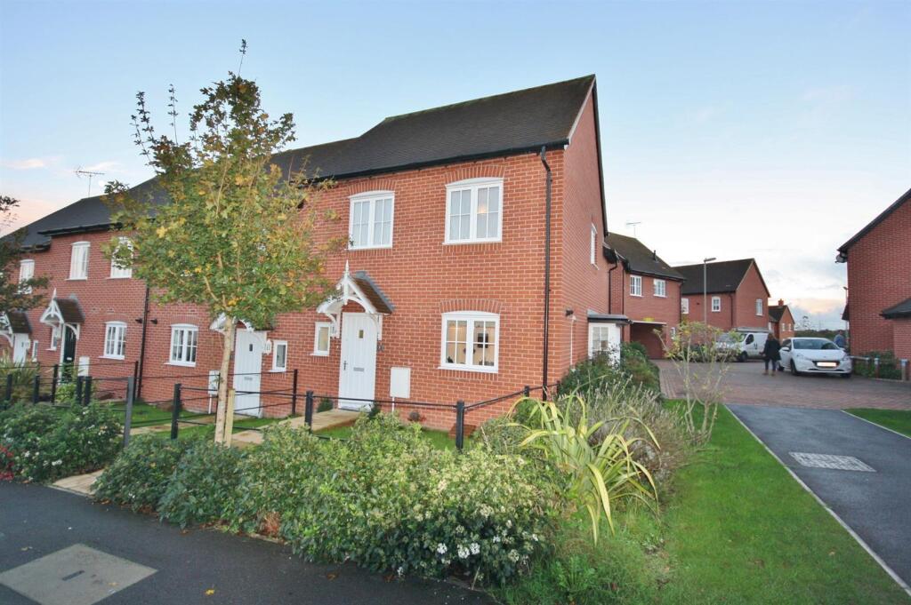 3 bed Semi Detached for rent in Segensworth. From Walker & Waterer - Whiteley