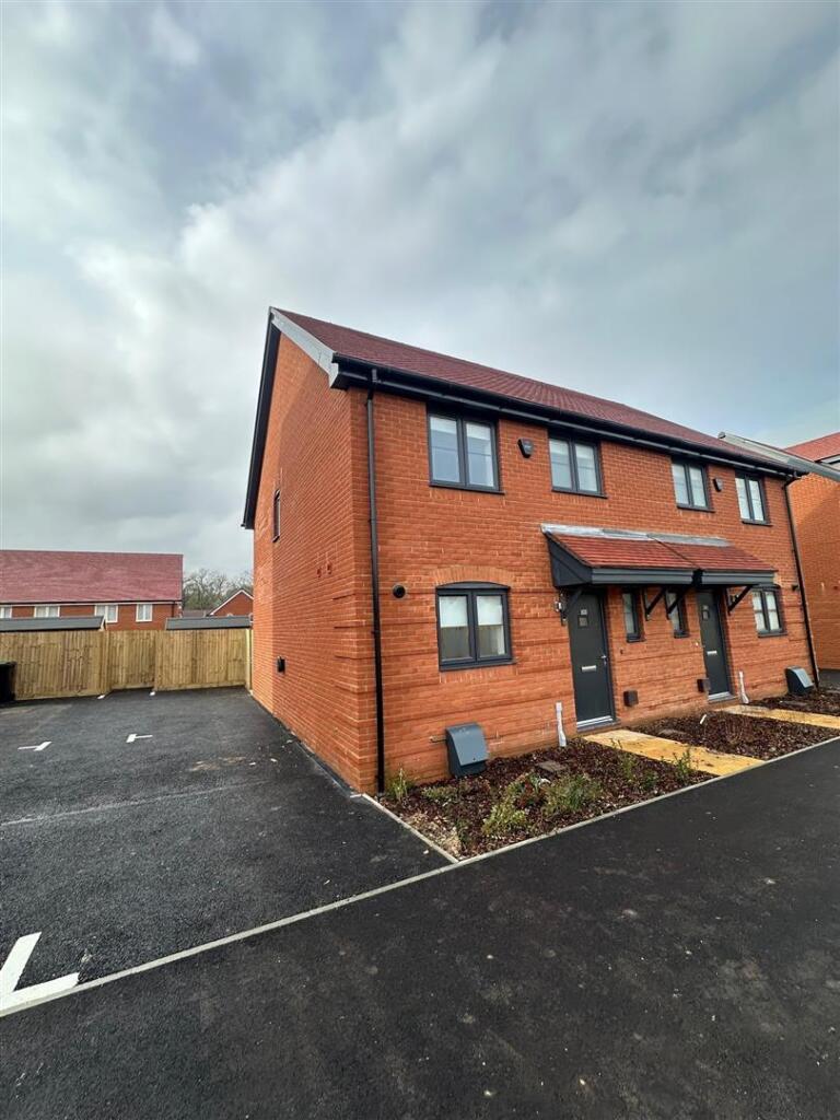 3 bed Semi Detached for rent in Hedge End. From Walker & Waterer - Whiteley