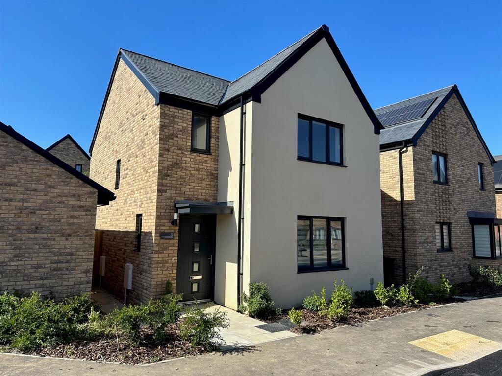 3 bed Detached for rent in . From Walker & Waterer - Whiteley 3 bed Detached for rent in . From Walker & Waterer - Whiteley