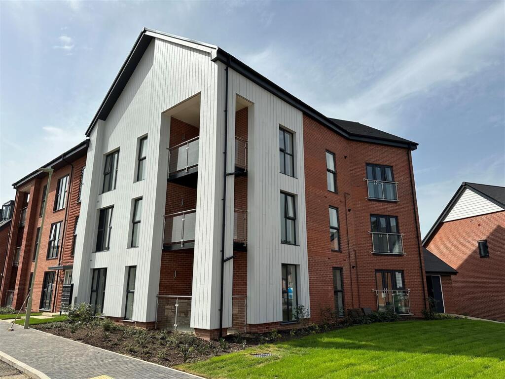 1 bed Apartment for rent in Segensworth. From Walker & Waterer - Whiteley 1 bed Apartment for rent in Segensworth. From Walker & Waterer - Whiteley
