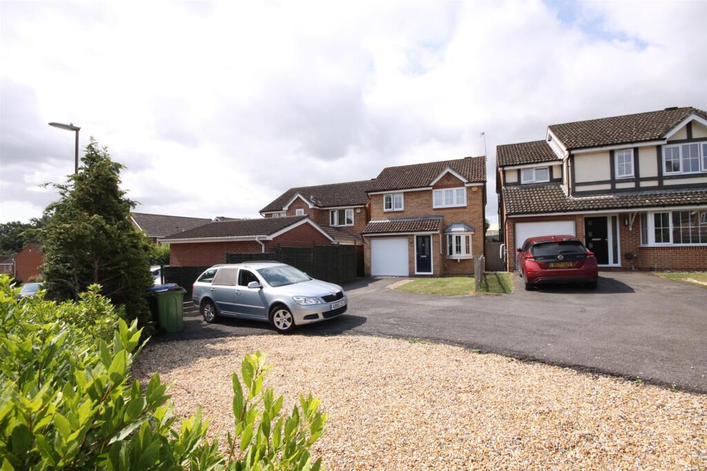 3 bed Detached for rent in Segensworth. From Walker & Waterer - Whiteley