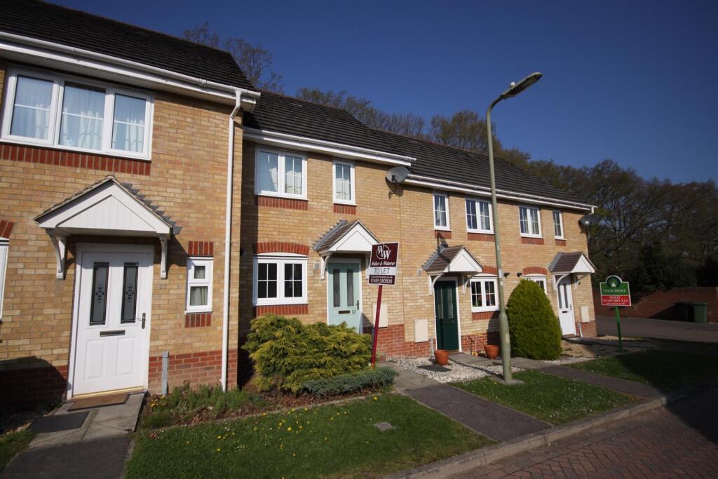 2 bed Mid Terraced House for rent in Fareham. From Walker & Waterer - Whiteley 2 bed Mid Terraced House for rent in Fareham. From Walker & Waterer - Whiteley