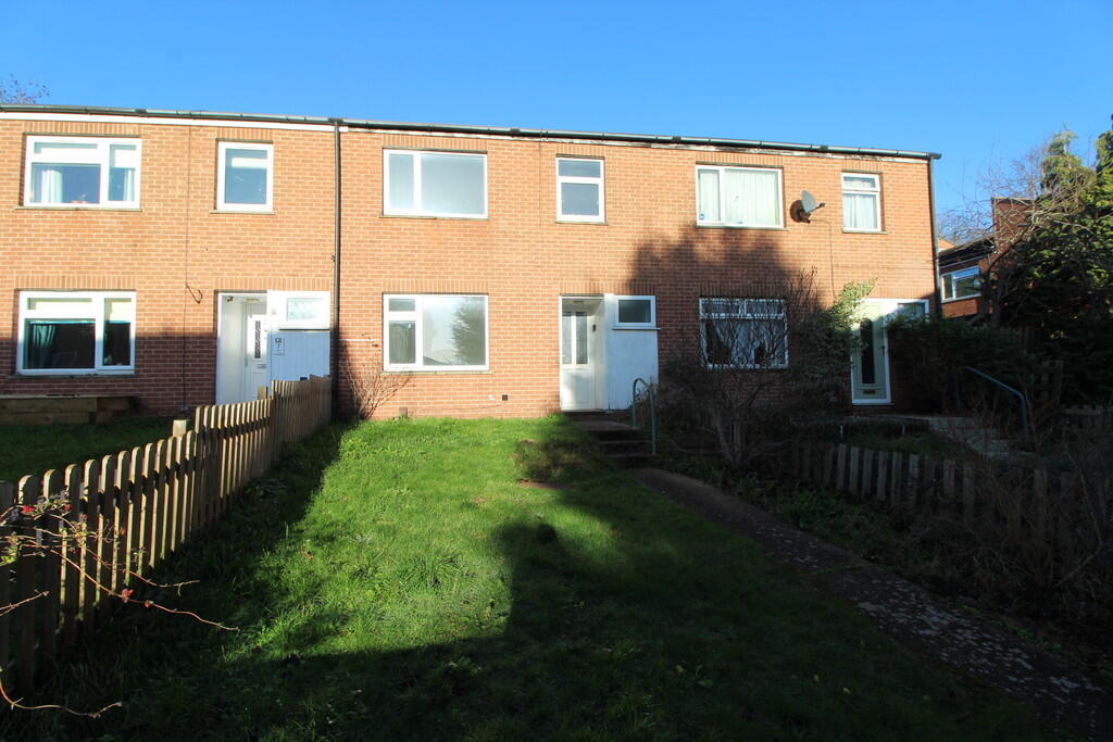 3 bed Mid Terraced House for rent in Beeston. From Wallace Jones - Long Eaton
