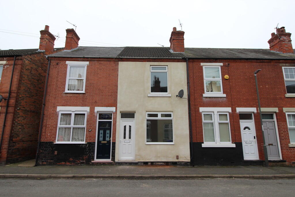 2 bed Mid Terraced House for rent in Nottingham. From Wallace Jones - Long Eaton
