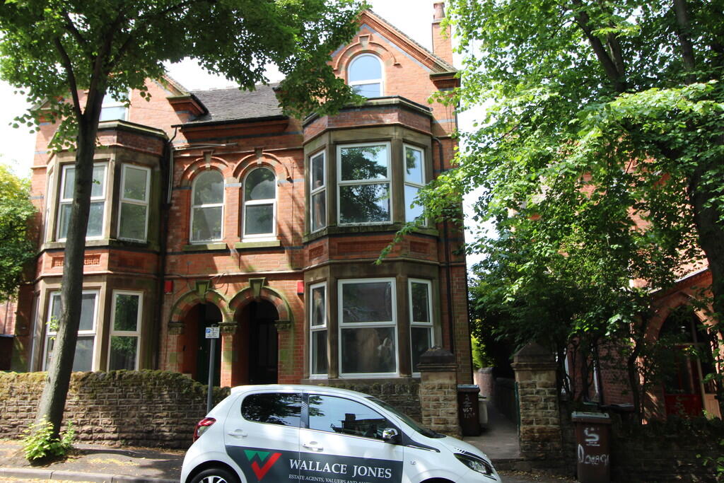 3 bed 1st Floor Flat for rent in Nottingham. From Wallace Jones - Long Eaton