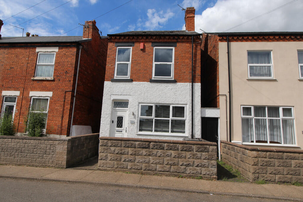 3 bed Detached for rent in Long Eaton. From Wallace Jones - Long Eaton 3 bed Detached for rent in Long Eaton. From Wallace Jones - Long Eaton