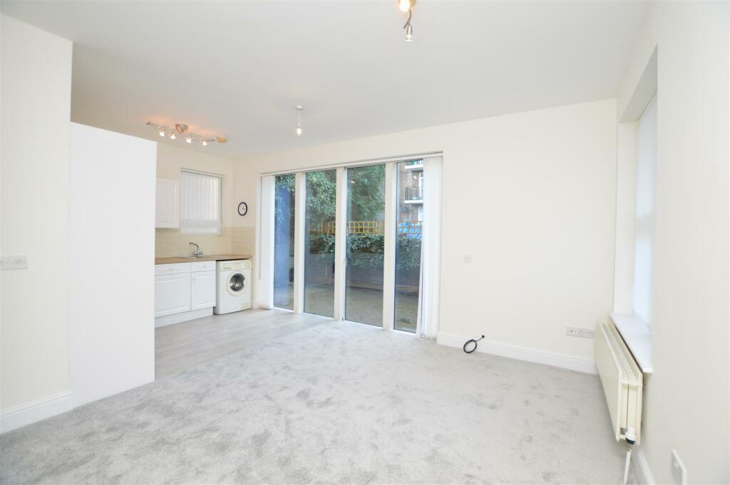 2 bed Apartment for rent in London. From Prospect London - London