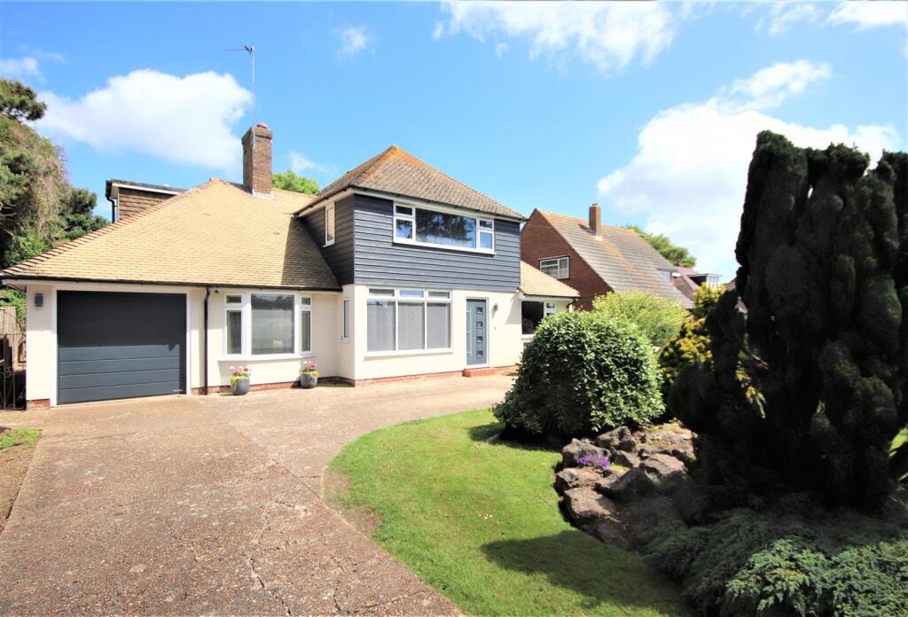 5 bed Detached for rent in Lunsford's Cross. From Abbott & Abbott - Bexhill on Sea