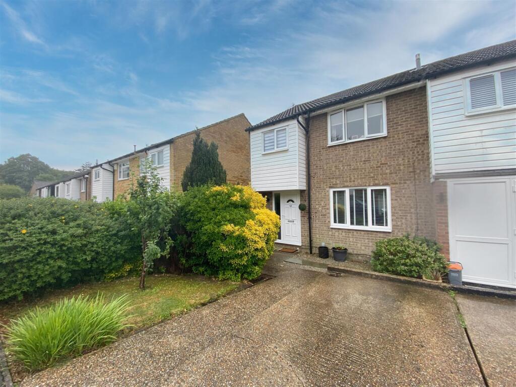 3 bed Semi Detached for rent in Telham. From Abbott & Abbott - Bexhill on Sea 3 bed Semi Detached for rent in Telham. From Abbott & Abbott - Bexhill on Sea
