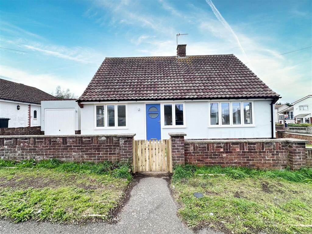 3 bed Detached for rent in Pevensey Bay. From Abbott & Abbott - Bexhill on Sea