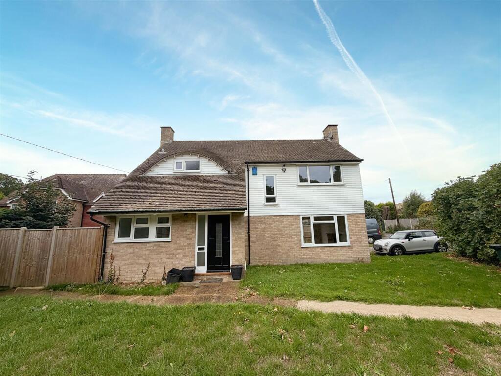 4 bed Detached for rent in Lunsford's Cross. From Abbott & Abbott - Bexhill on Sea 4 bed Detached for rent in Lunsford's Cross. From Abbott & Abbott - Bexhill on Sea