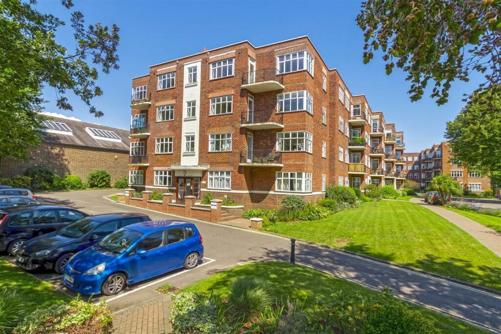 3 bed House (unspecified) for rent in Brighton and Hove. From Abbott & Abbott - Bexhill on Sea 3 bed House (unspecified) for rent in Brighton and Hove. From Abbott & Abbott - Bexhill on Sea