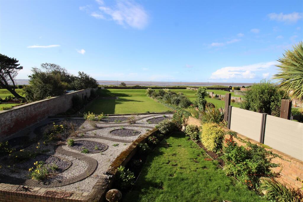 2 bed Apartment for rent in Lytham St Anne's. From County Estate Agents Ltd - Lytham Saint Annes 2 bed Apartment for rent in Lytham St Anne's. From County Estate Agents Ltd - Lytham Saint Annes