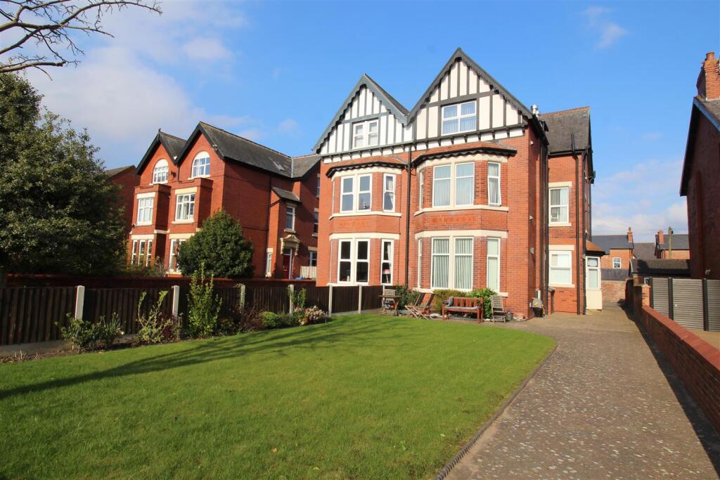 2 bed Apartment for rent in Lytham St Anne's. From County Estate Agents Ltd - Lytham Saint Annes 2 bed Apartment for rent in Lytham St Anne's. From County Estate Agents Ltd - Lytham Saint Annes