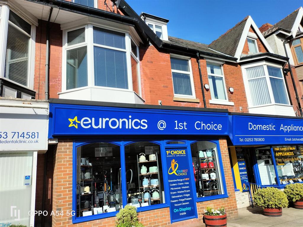 4 bed Duplex for rent in Lytham St Anne's. From County Estate Agents Ltd - Lytham Saint Annes