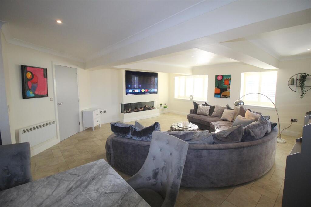 2 bed Apartment for rent in Lytham St Anne's. From County Estate Agents Ltd - Lytham Saint Annes