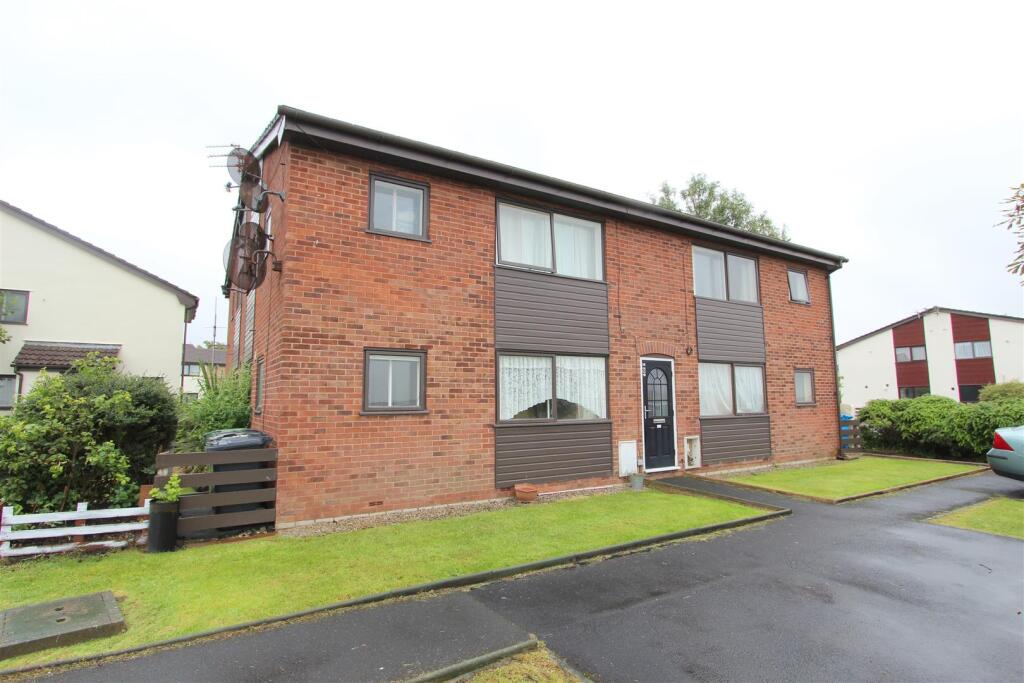 4 bed 1st Floor Flat for rent in Lytham St Anne's. From County Estate Agents Ltd - Lytham Saint Annes 4 bed 1st Floor Flat for rent in Lytham St Anne's. From County Estate Agents Ltd - Lytham Saint Annes
