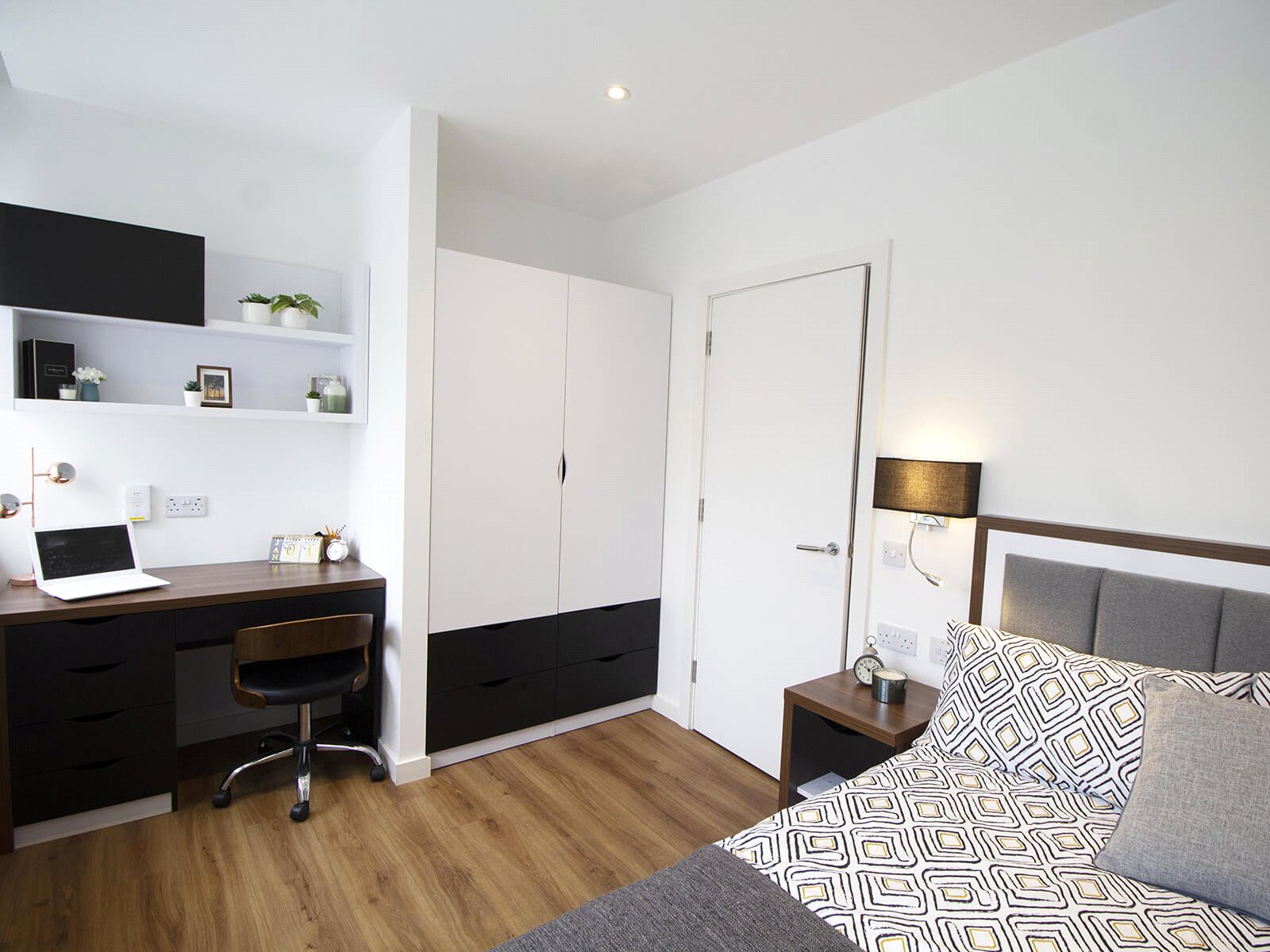 2 bed apartment for rent in Liverpool. From YPP - Sheffield