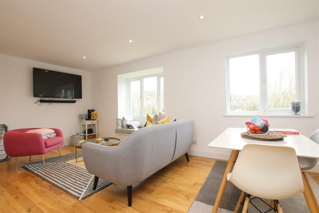 2 bed Flat for rent in Bath. From Aspire to Move