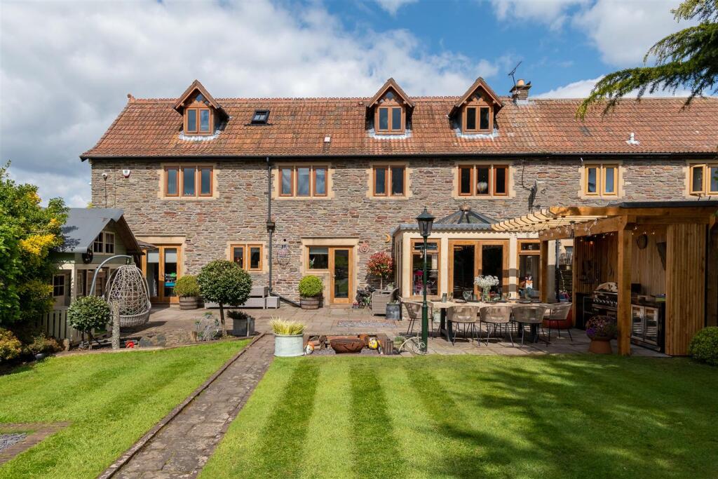 5 bed Semi Detached for rent in Bristol. From Aspire to Move